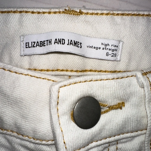 Elizabeth And James Women's Size 6 High-Rise Vintage Straight Jeans
Summer - Picture 3 of 6